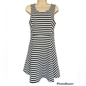 Express sleeveless black and white stripe dress size M